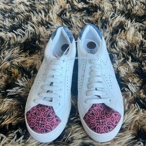 Size 8, white with pink and blue denim, never worn
